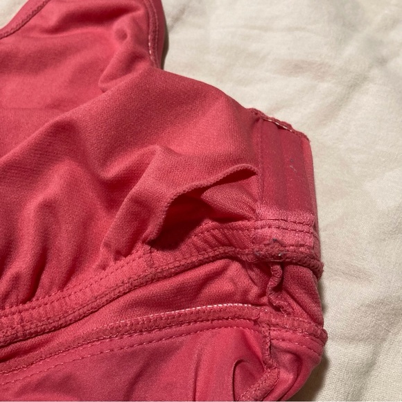 Catalina Coral Swim Top with Criss-Cross Straps | Size 2X (20W-22W) - Picture 7 of 8